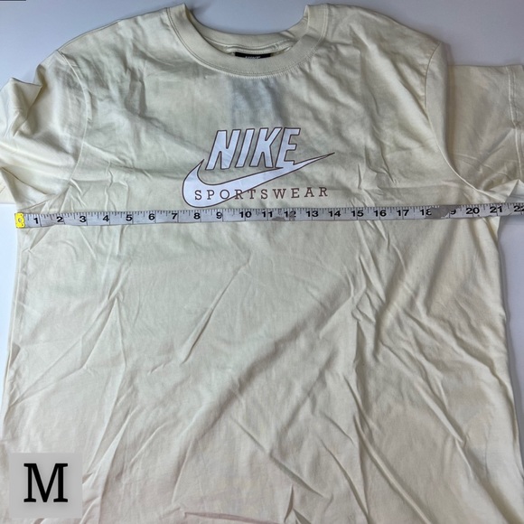 NIKE Pale Yellow Signature Tee Shirt, Short Sleeve, Chevron Stripe Back, NWT!! - Picture 10 of 13